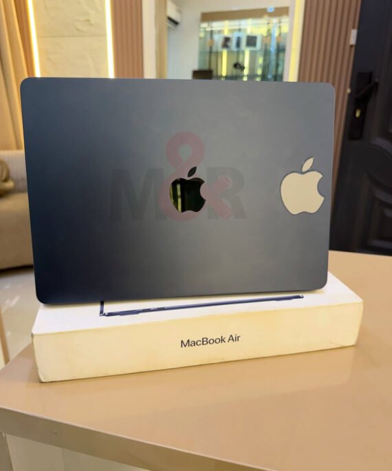 Buy Laptops Online | Clean UK Used Laptops for Sale 76 Apple MacBook Air 2024 M3 13 inch - 16GB RAM, 512GB SSD