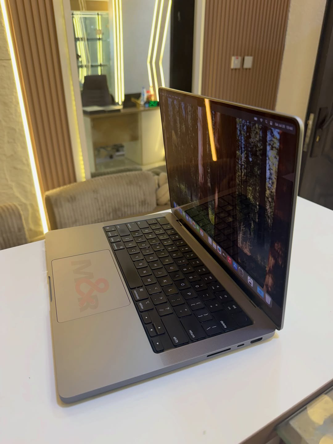 Apple MacBook Pro 14-inch (M2 Pro, 2023) - 16GB, 1TB 2 Apple MacBook Pro 14-inch (M2 Pro, 2023) - 16GB, 1TB