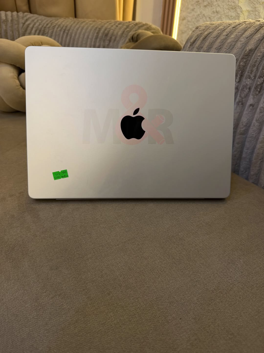 Apple MacBook Pro 14-inch (M3 Pro, 2023) - 18GB, 512GB 5 Apple MacBook Pro 14-inch (M3 Pro, 2023) - 18GB, 512GB