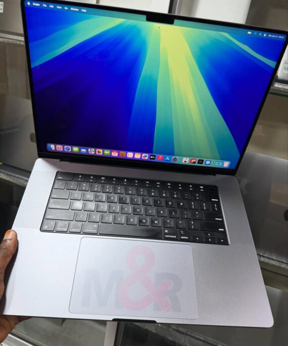 Apple MacBook Pro 2021 M1 PRO 16 Inch - 16GB RAM, 512GB SSD