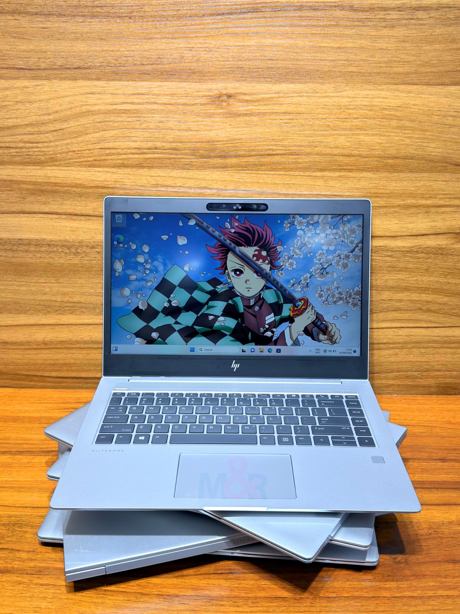 HP EliteBook 1040 G4 - Core i7, 16GB, 512GB 3 HP EliteBook 1040 G4 - Core i7, 16GB, 512GB
