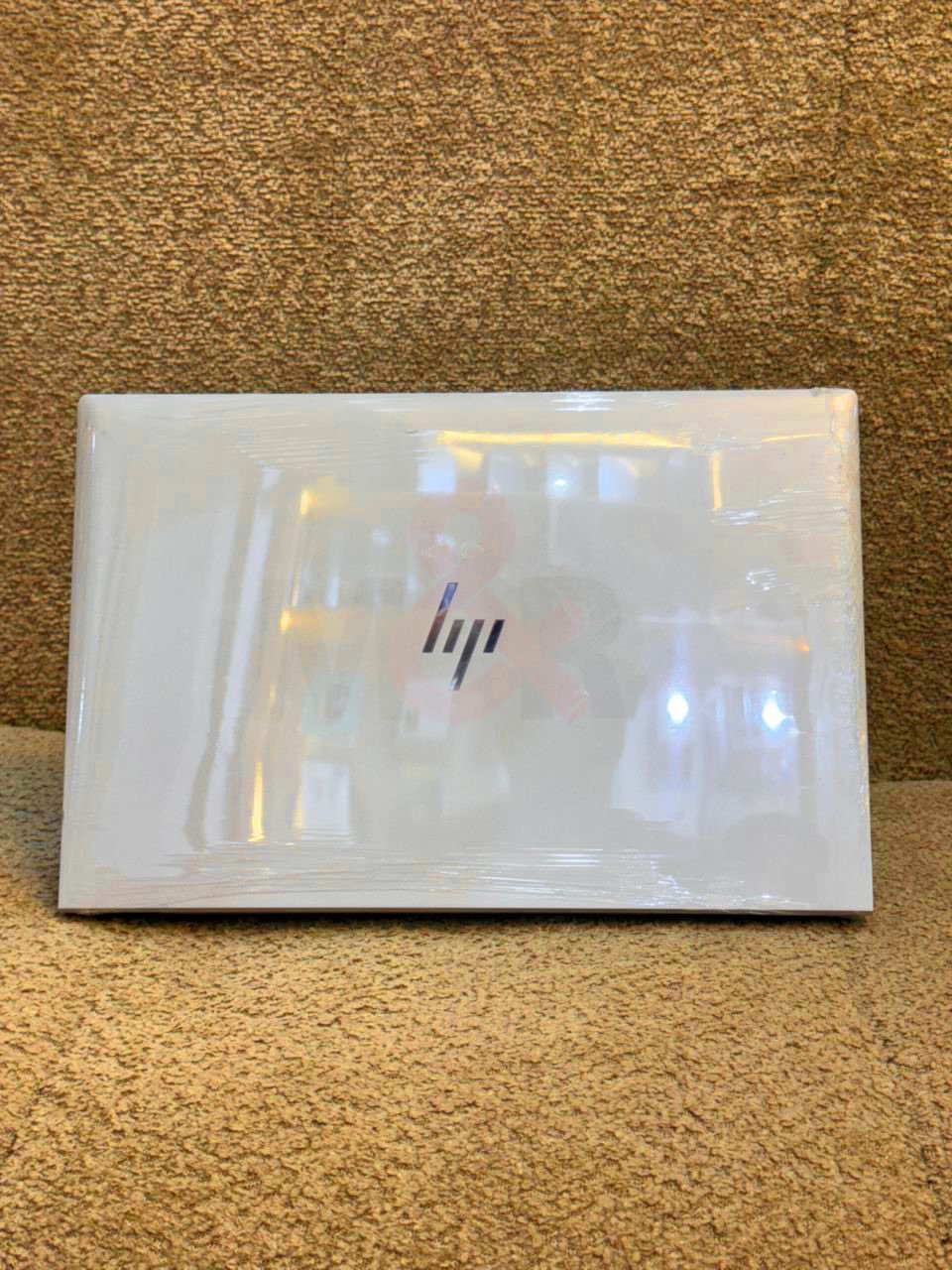 HP EliteBook 840 G5 - Core i5, 8GB, 256GB 4 HP EliteBook 840 G5 - Core i5, 8GB, 256GB