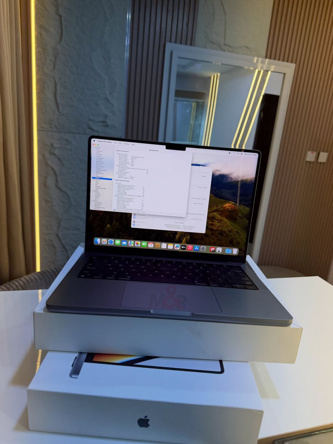 Apple MacBook Pro 14-inch (M1 Pro, 2021) - 32GB, 1TB 2 Apple MacBook Pro 14-inch (M1 Pro, 2021) - 32GB, 1TB