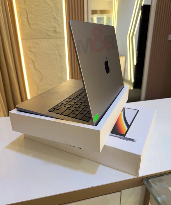 Apple MacBook Pro 14-inch (M1 Pro, 2021) - 32GB, 512GB