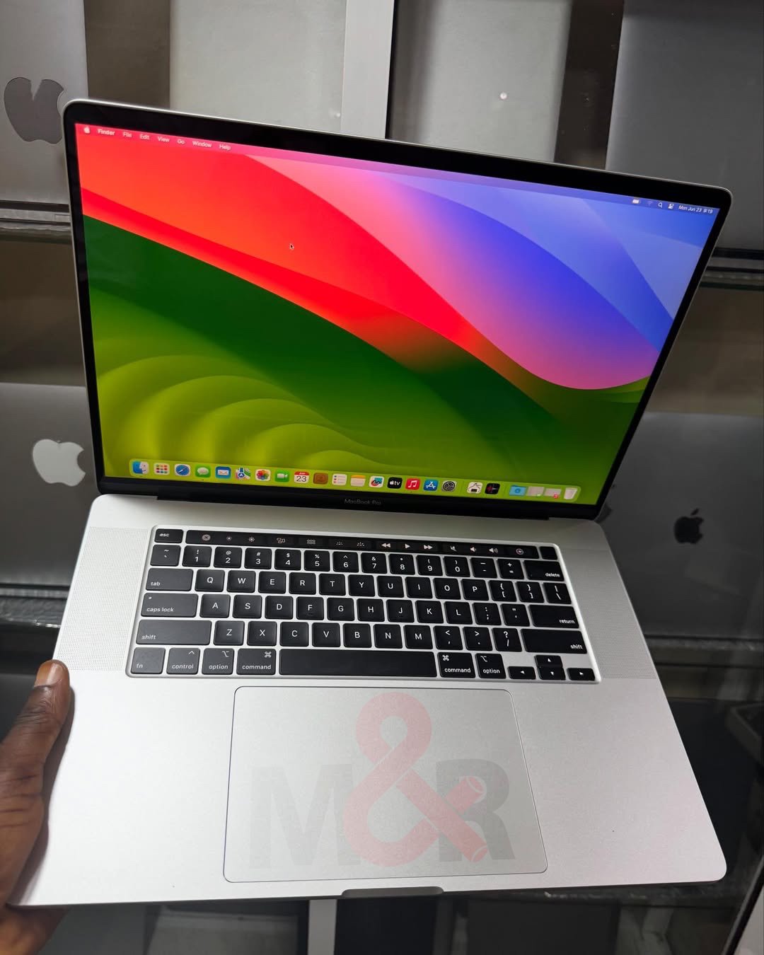 Apple MacBook Pro 16-inch (2019) - Core i9, 16GB, 512GB 3 Apple MacBook Pro 16-inch (2019) - Core i9, 16GB, 512GB