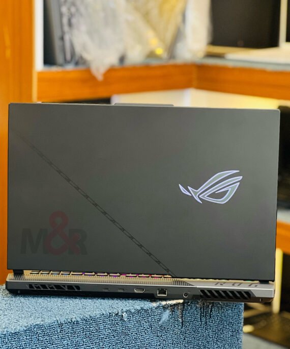 Buy Laptops Online | Clean UK Used Laptops for Sale 16 ASUS ROG Strix SCAR 17 - Ryzen 9, RTX 4090 16GB, 32GB, 1TB (17.3" 240Hz)