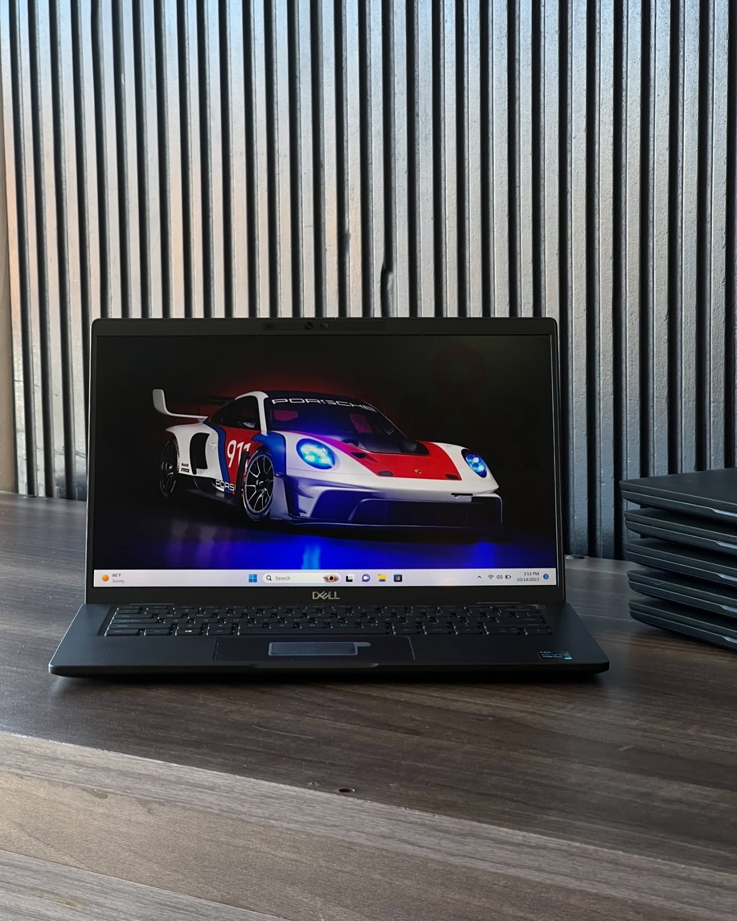 Dell Latitude 7420 - Core i7 11th Gen, 16GB, 1TB 1 Dell Latitude 7420 - Core i7 11th Gen, 16GB, 1TB