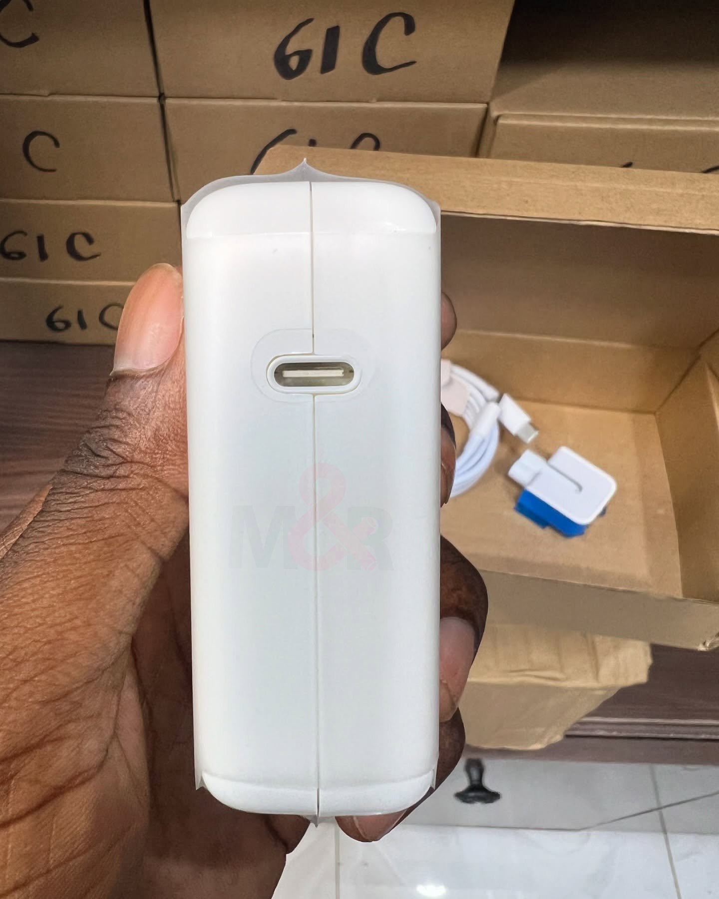 Genuine Apple 61W USB-C Power Adapter Charger 1 Genuine Apple 61W USB-C Charger