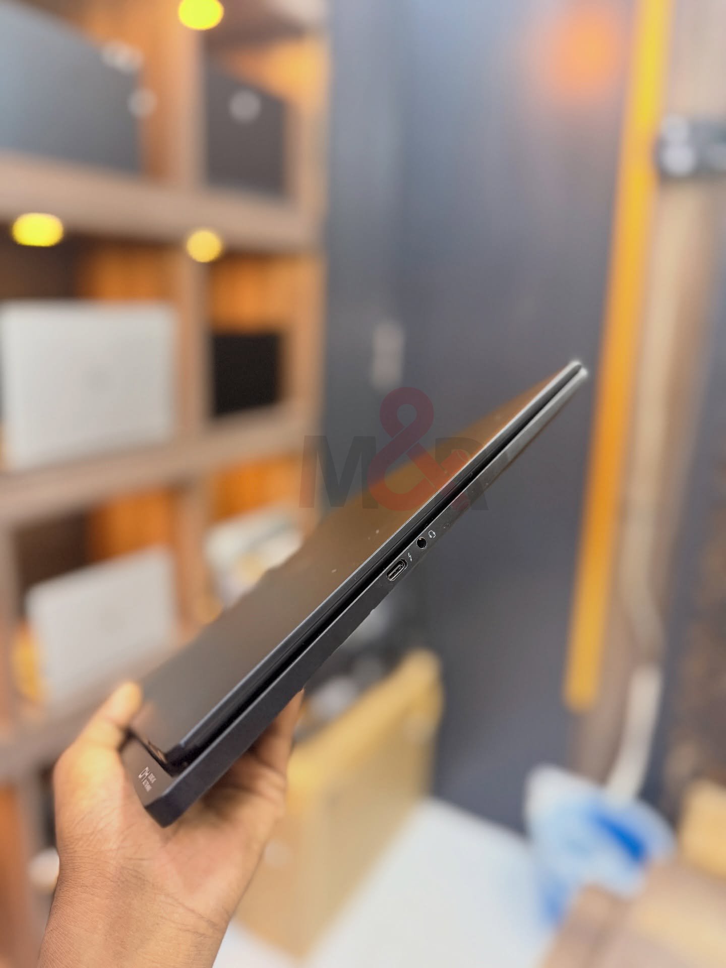 HP OMEN Transcend 14 - Core Ultra 9 185H, RTX 4060, 32GB, 1TB SSD 6 HP OMEN Transcend 14 - Core Ultra 9 185H, RTX 4060, 32GB, 1TB