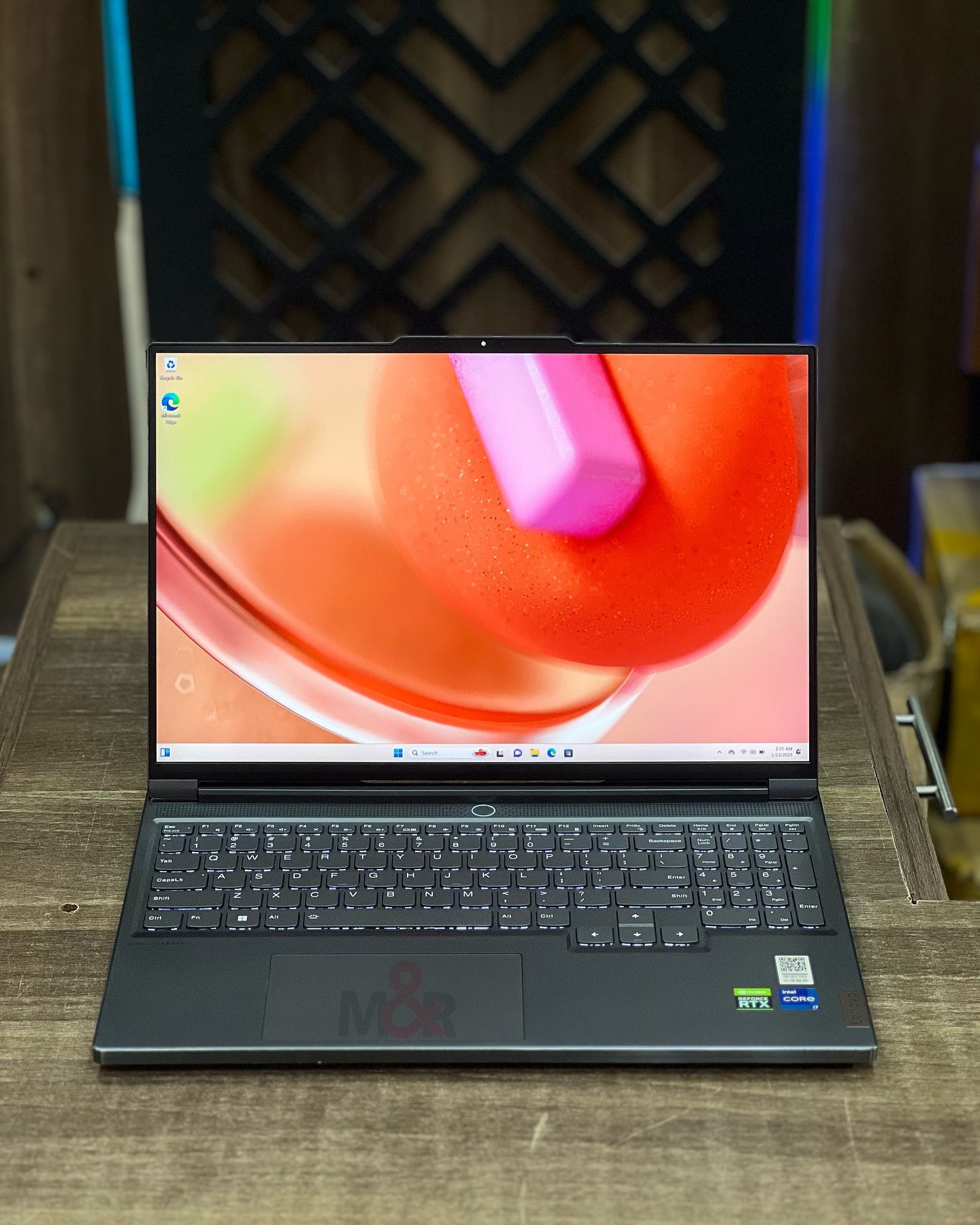 Lenovo Legion 5 Pro - Core Ultra 9 275HX, RTX 5060, 16GB, 1TB (2K 165Hz) 1 Lenovo Legion 5 Pro - Core Ultra 9 275HX, RTX 5060, 16GB, 1TB (2K 165Hz)