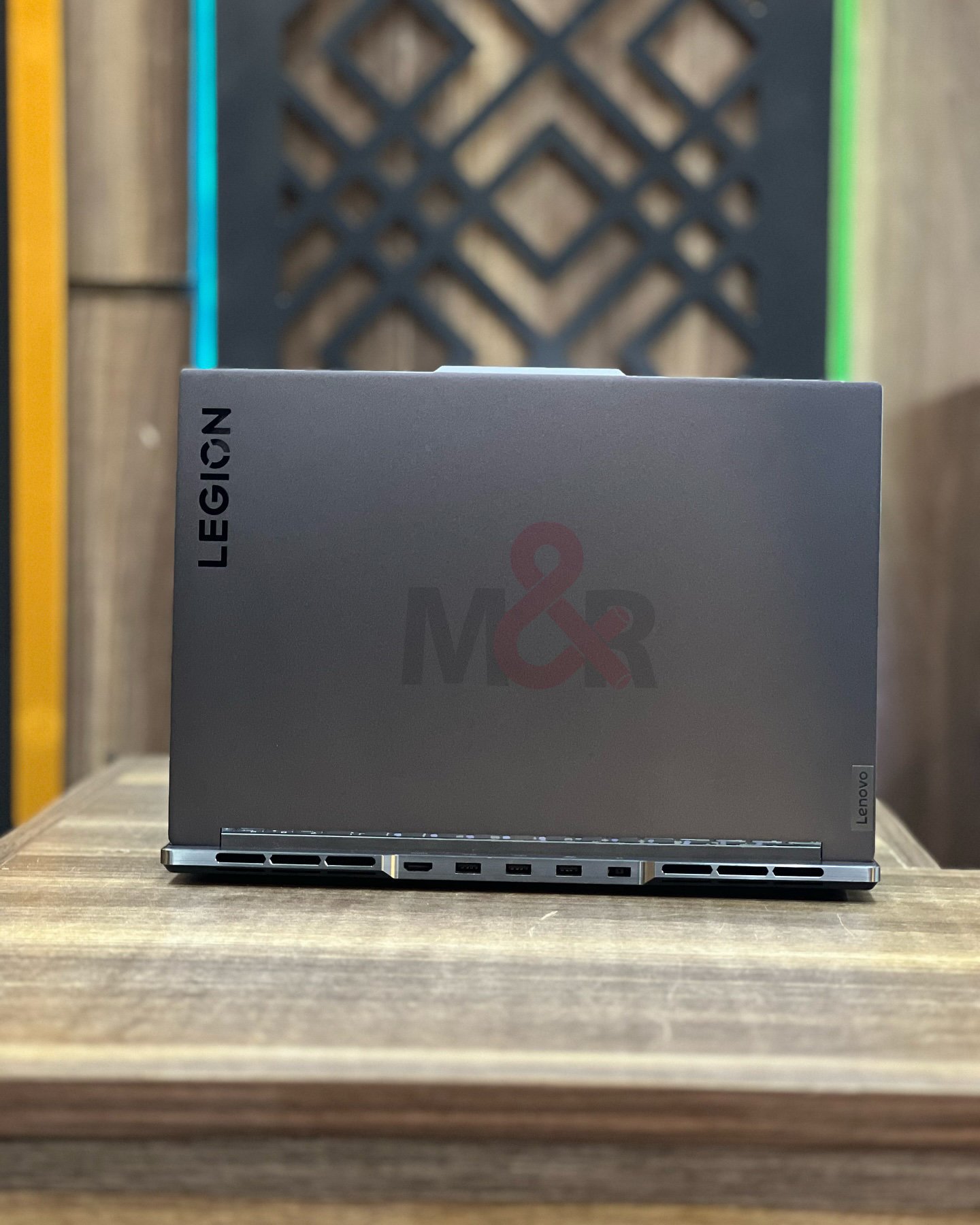 Lenovo Legion 5 Pro - Core Ultra 9 275HX, RTX 5060, 16GB, 1TB (2K 165Hz) 4 Lenovo Legion 5 Pro - Core Ultra 9 275HX, RTX 5060, 16GB, 1TB (2K 165Hz)