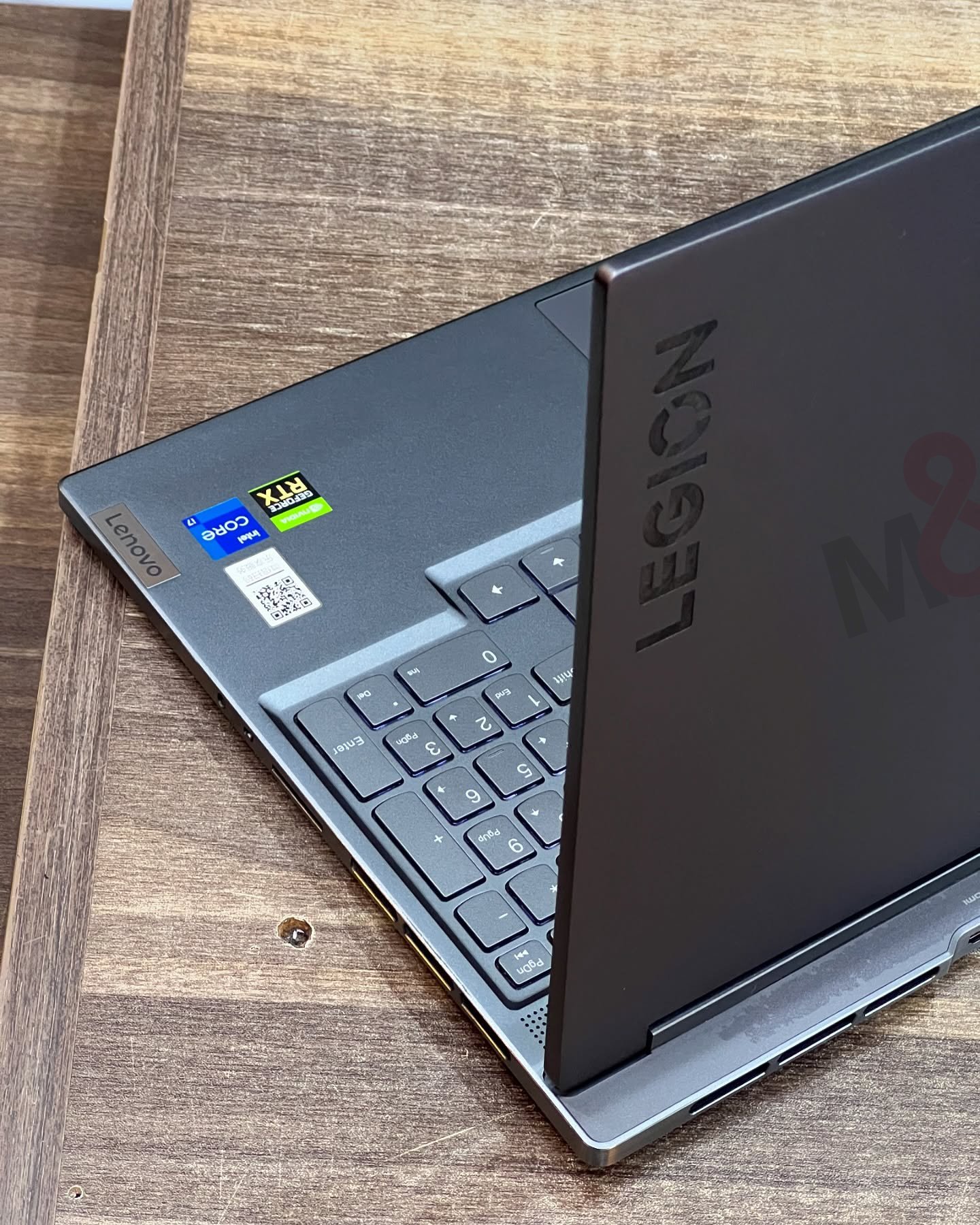 Lenovo Legion 5 Pro - Core Ultra 9 275HX, RTX 5060, 16GB, 1TB (2K 165Hz) 5 Lenovo Legion 5 Pro - Core Ultra 9 275HX, RTX 5060, 16GB, 1TB (2K 165Hz)