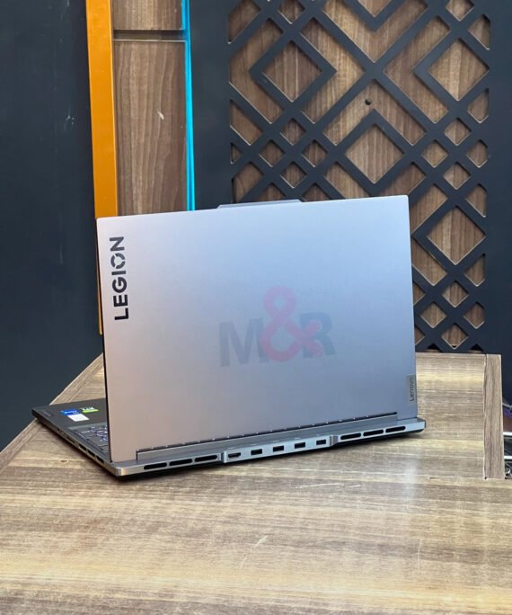 Lenovo Legion 5 Pro - Core Ultra 9 275HX, RTX 5060, 16GB, 1TB (2K 165Hz)